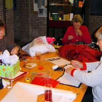 KGW_Historische_kostuums_maken_-_Joke_Verdoes_2005-01.jpg
